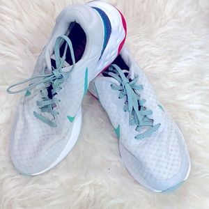 Nike Renew women’s 8.5